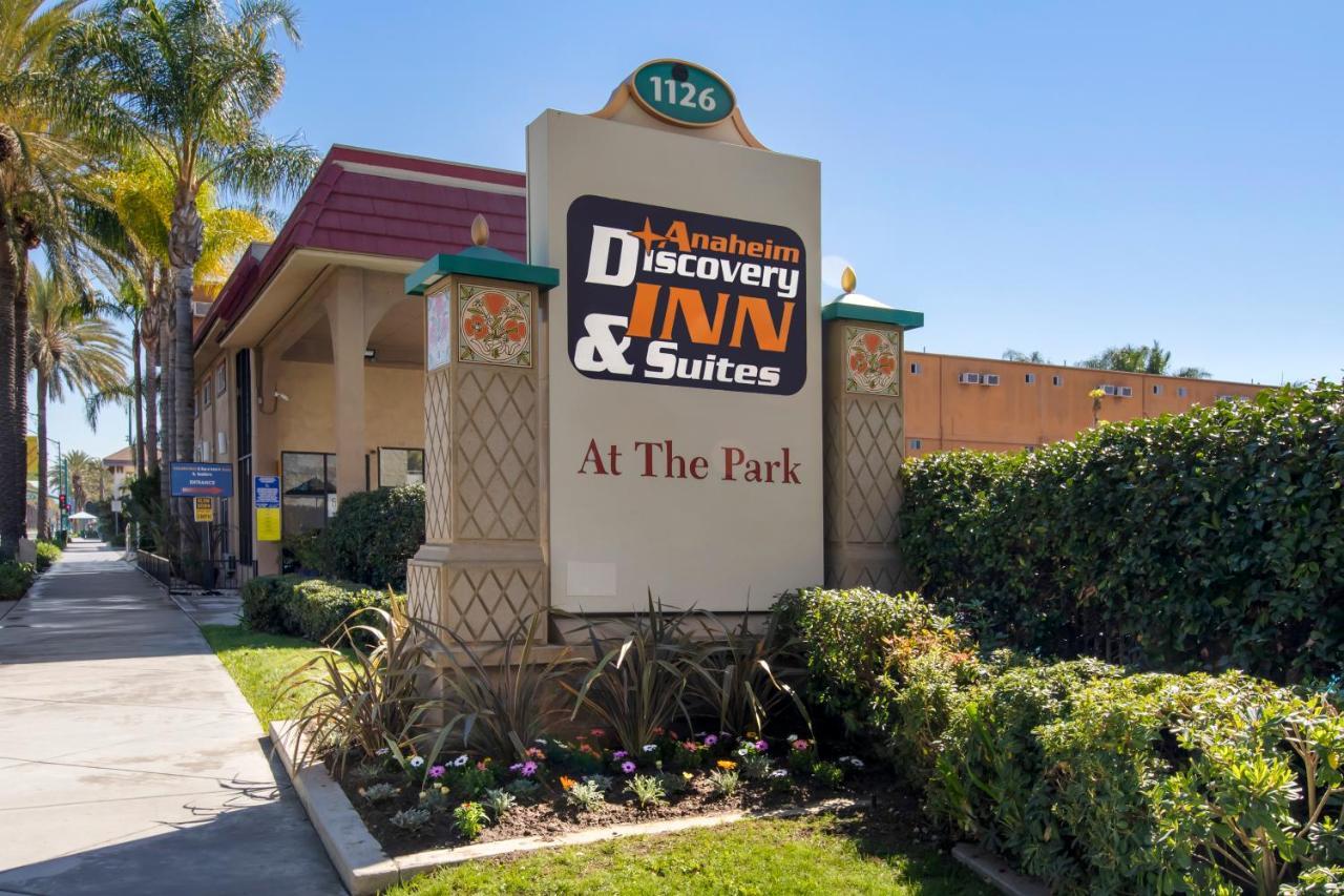 Anaheim Discovery Inn And Suites Esterno foto