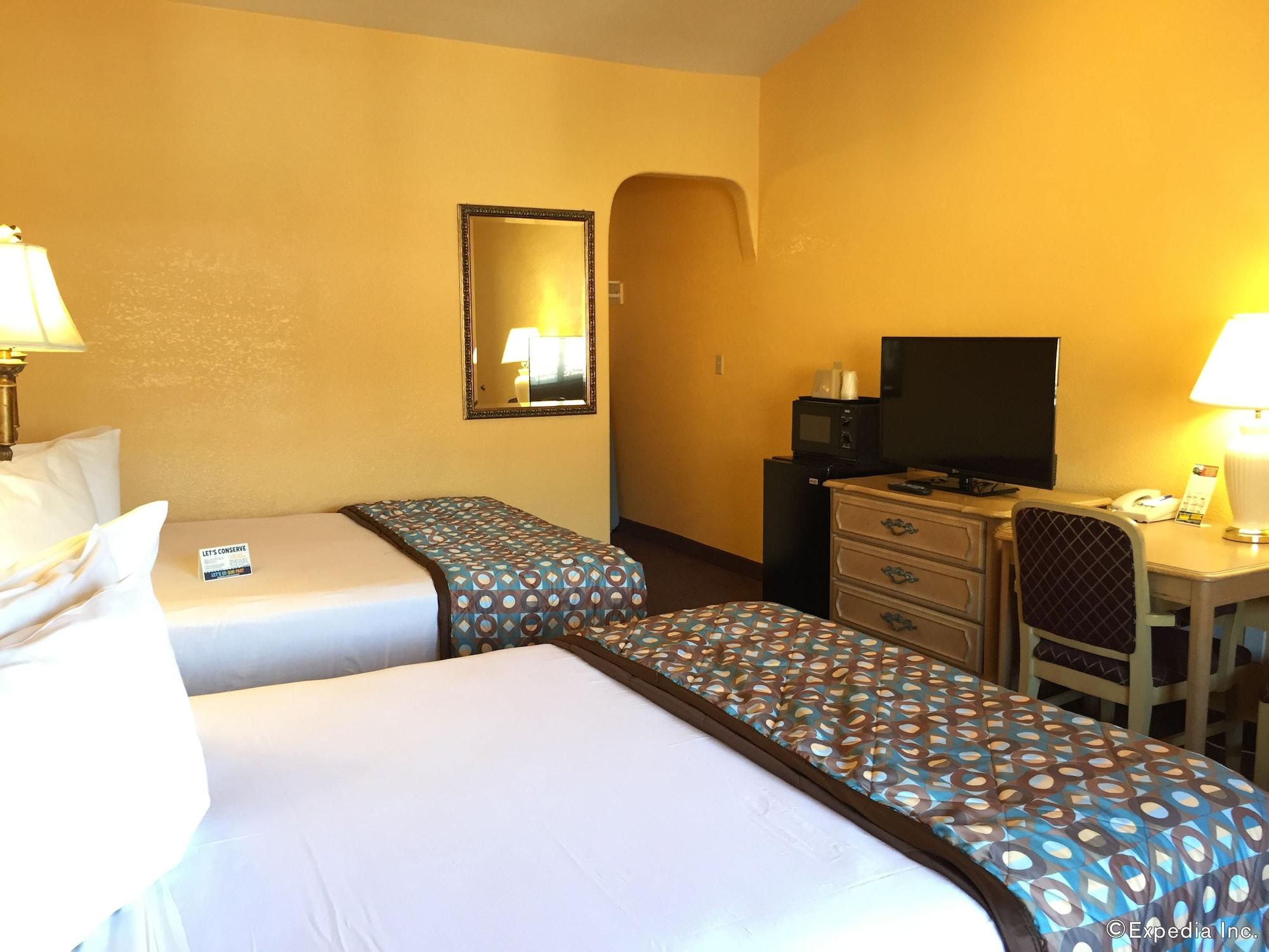 Anaheim Discovery Inn And Suites Esterno foto