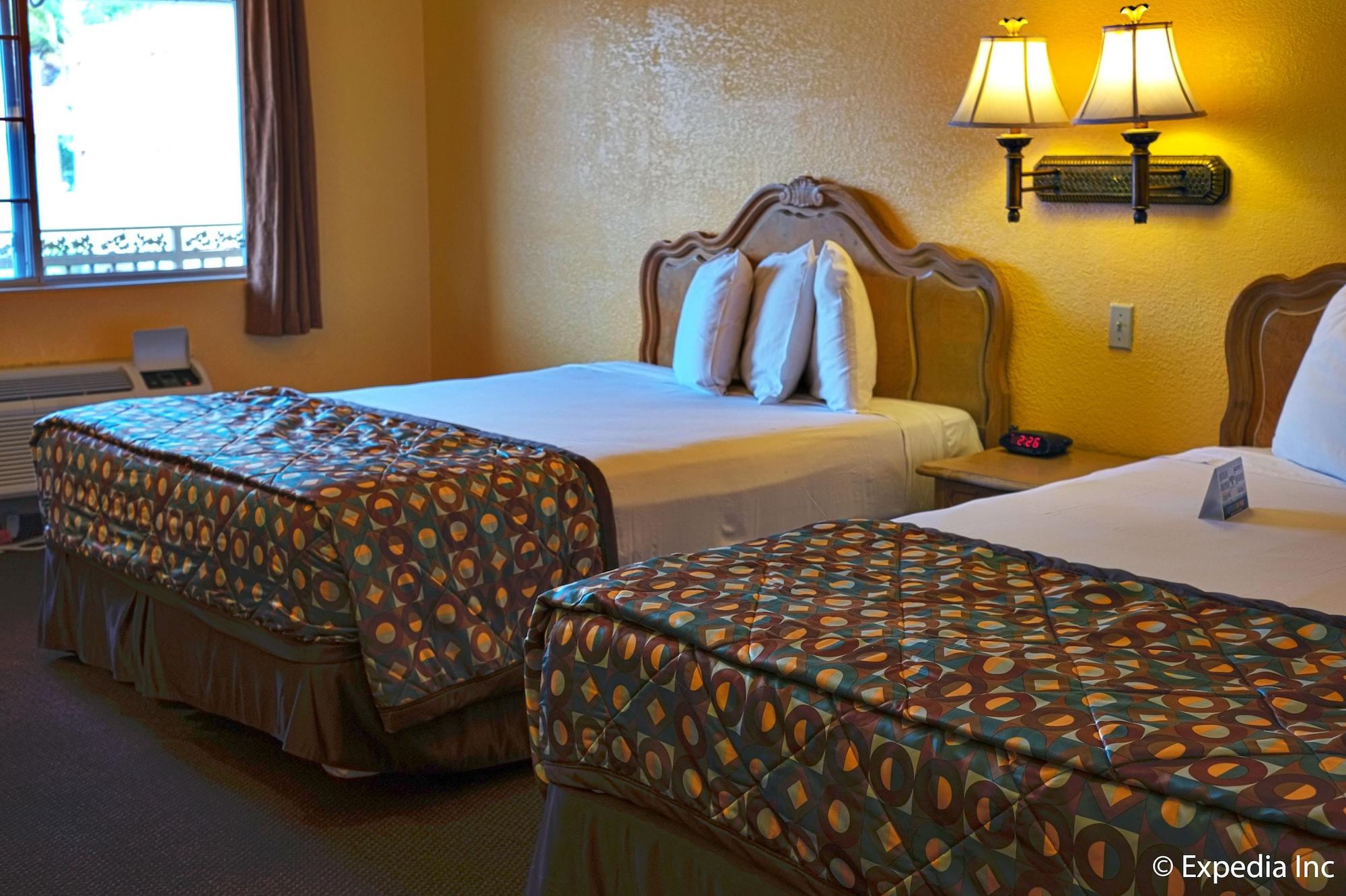 Anaheim Discovery Inn And Suites Esterno foto