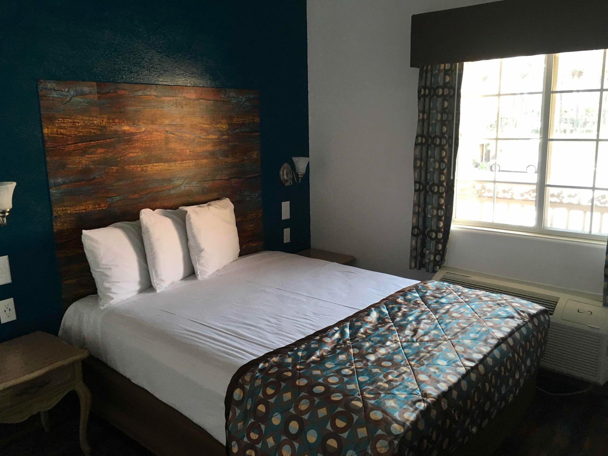 Anaheim Discovery Inn And Suites Esterno foto