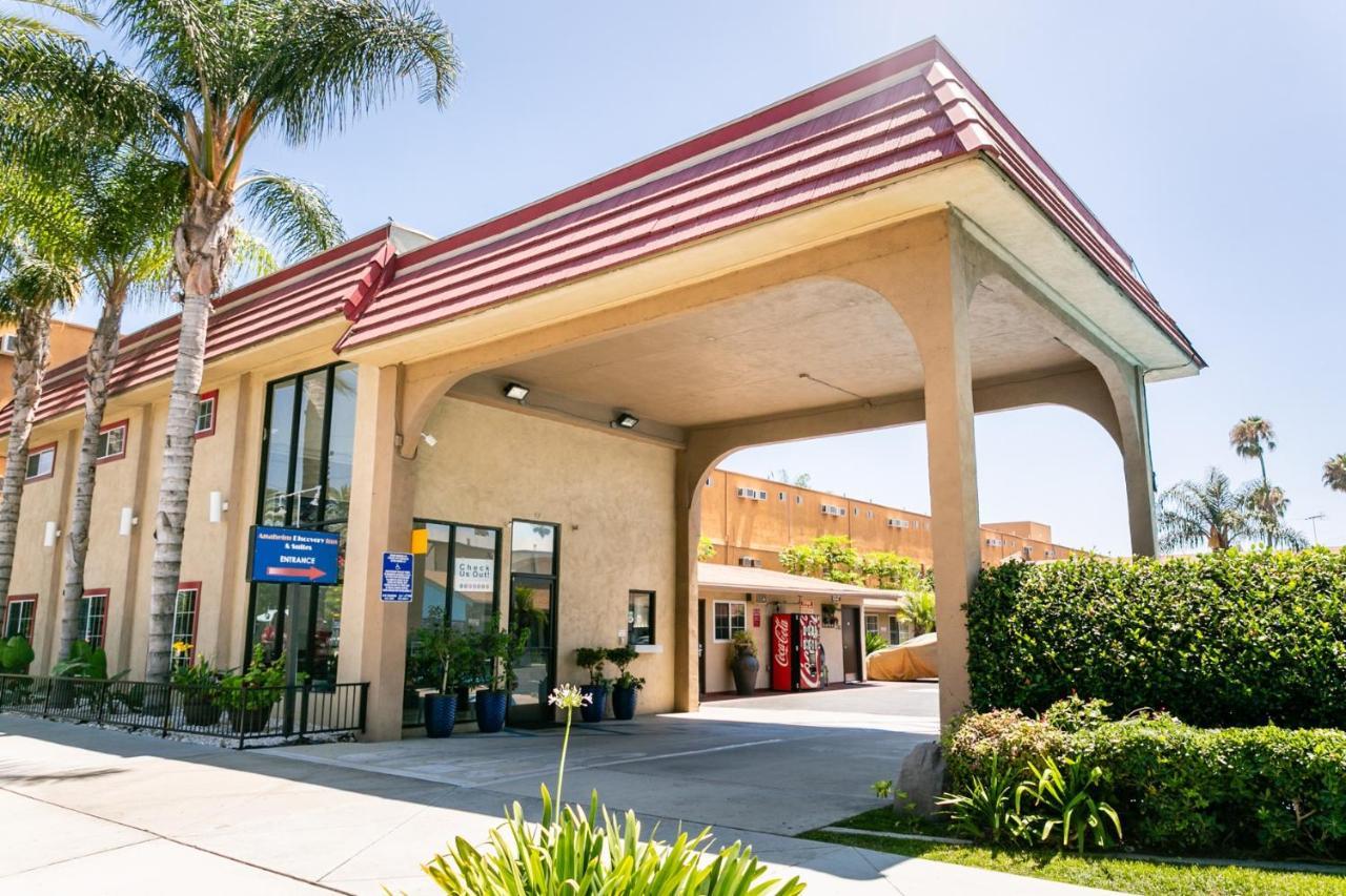 Anaheim Discovery Inn And Suites Esterno foto